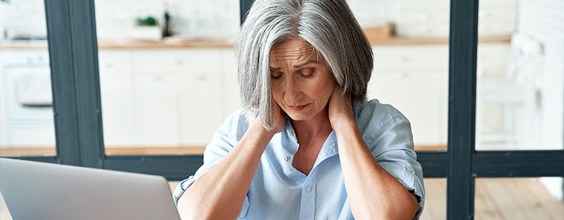 patient needing neck pain in need of Spinal Decompression Therapy in Sacramento